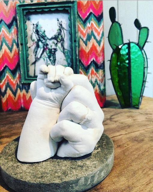 Mum & Bub Handhold 2