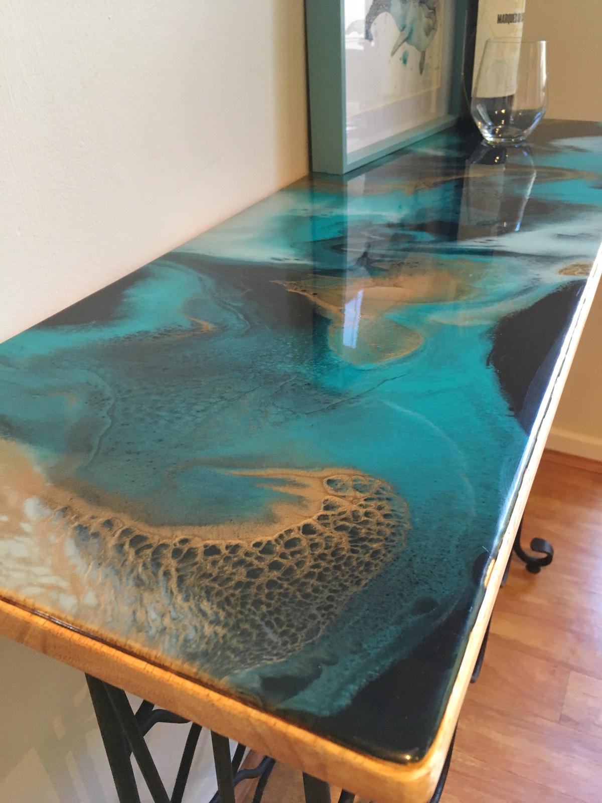 Resin Art Wine Rack Detail
