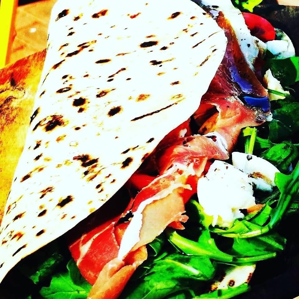 Piadina with Prosciutto2