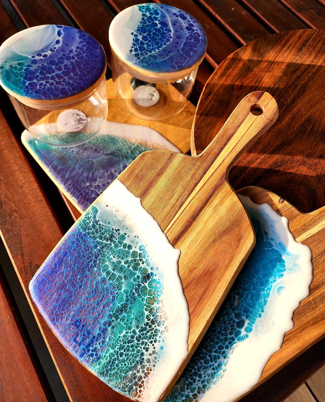 Resin cheeseboards