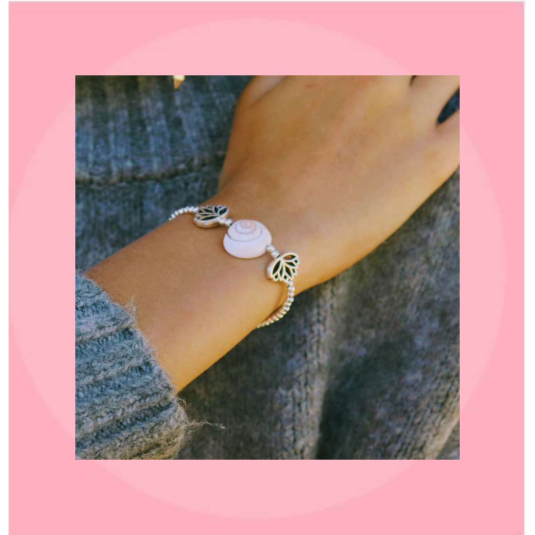 Handmade Conch Shell Silver Beaded Bracelet