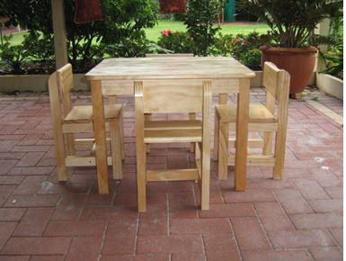 Child's Table & Chairs