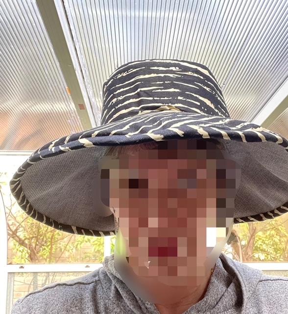 Black and white sun hat