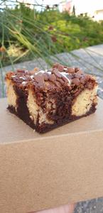 Red Apron Cakes
