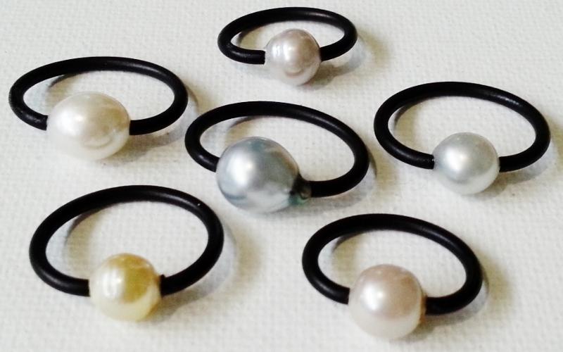Pearl neoprene rings, a fun way to wear a pearl