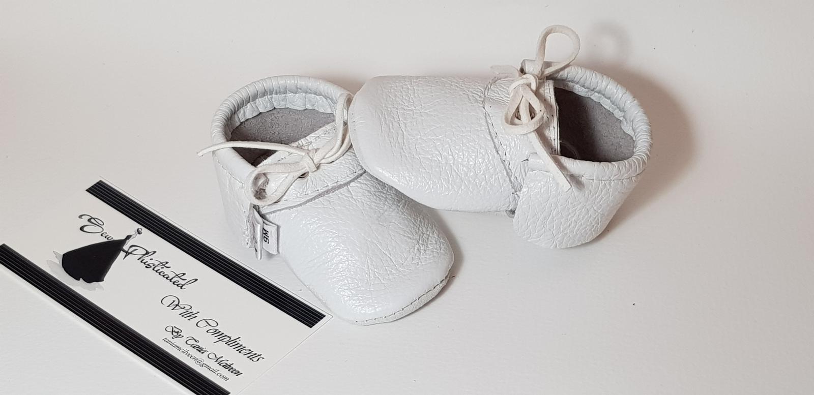 Pita moccasins. Leather Soft sole baby shoes.
