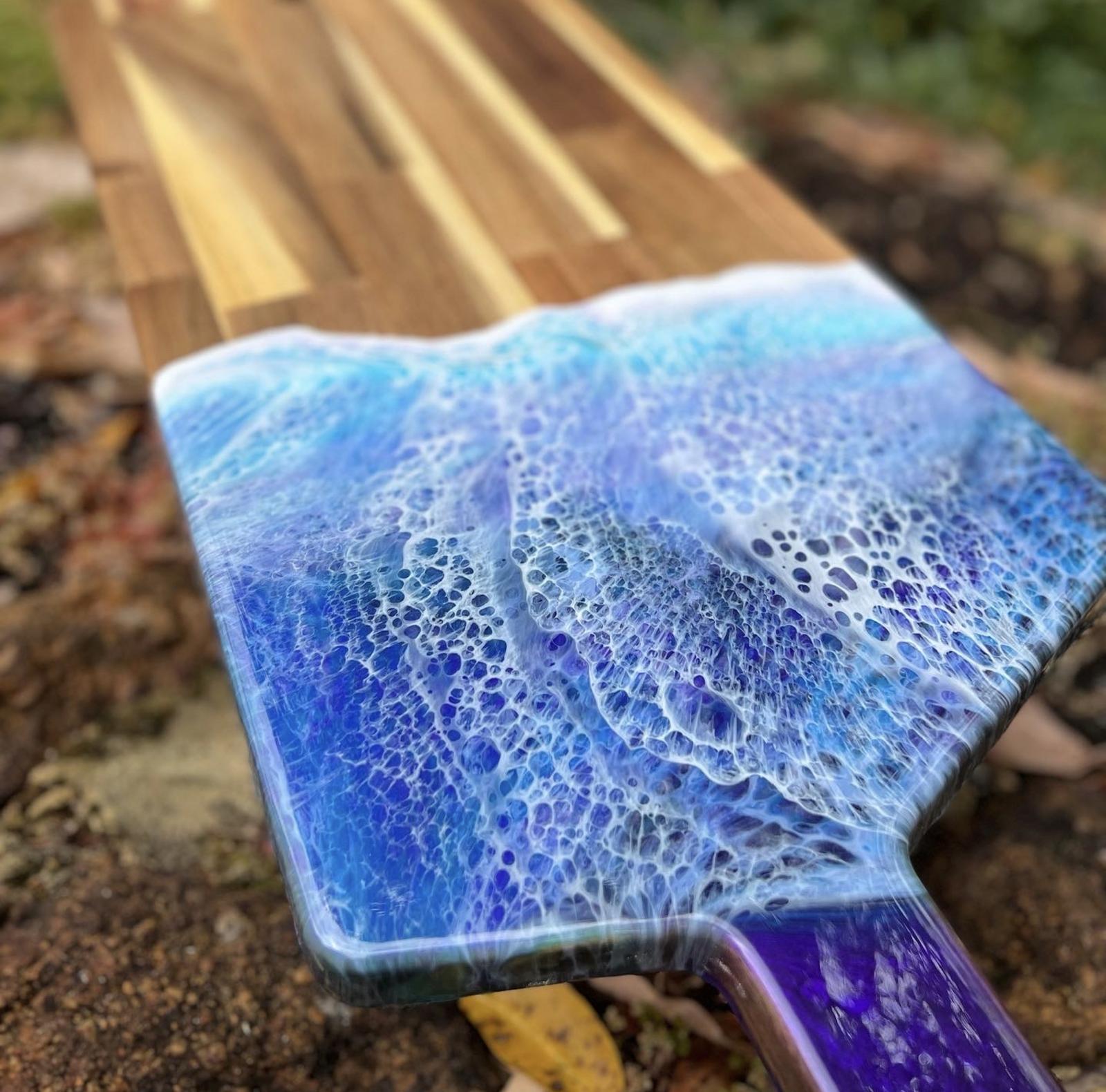 Resin ocean chopping board