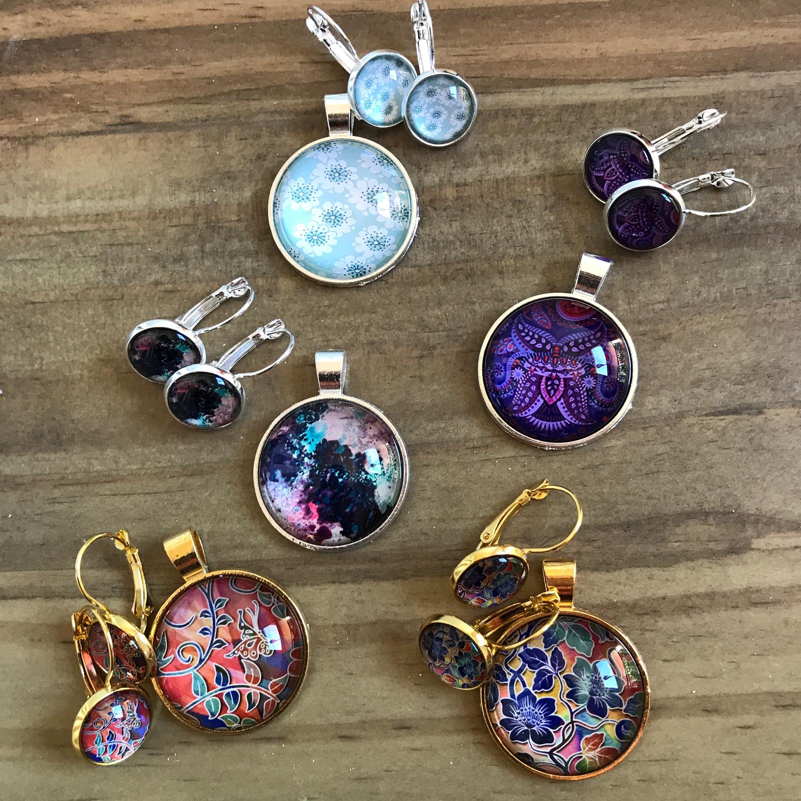 Earring and necklace matching sets
