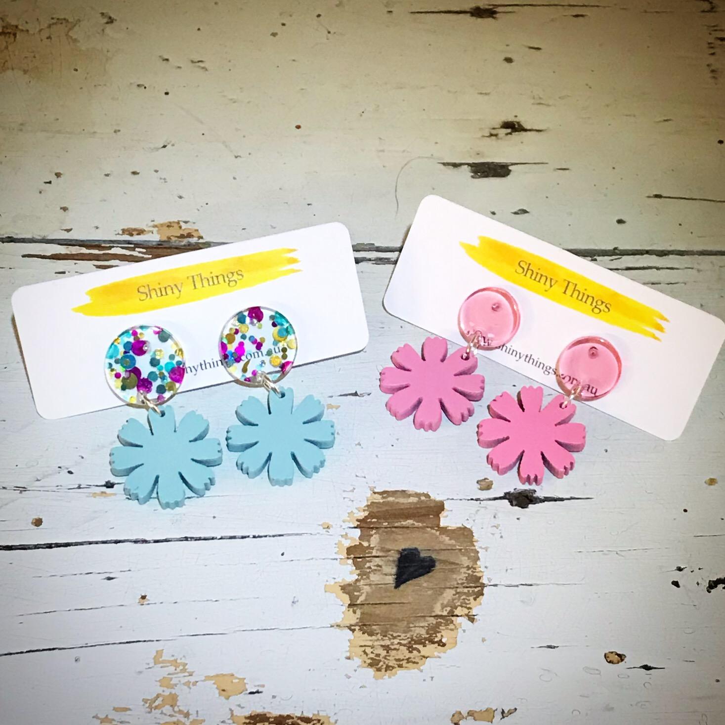 Small stud dangles