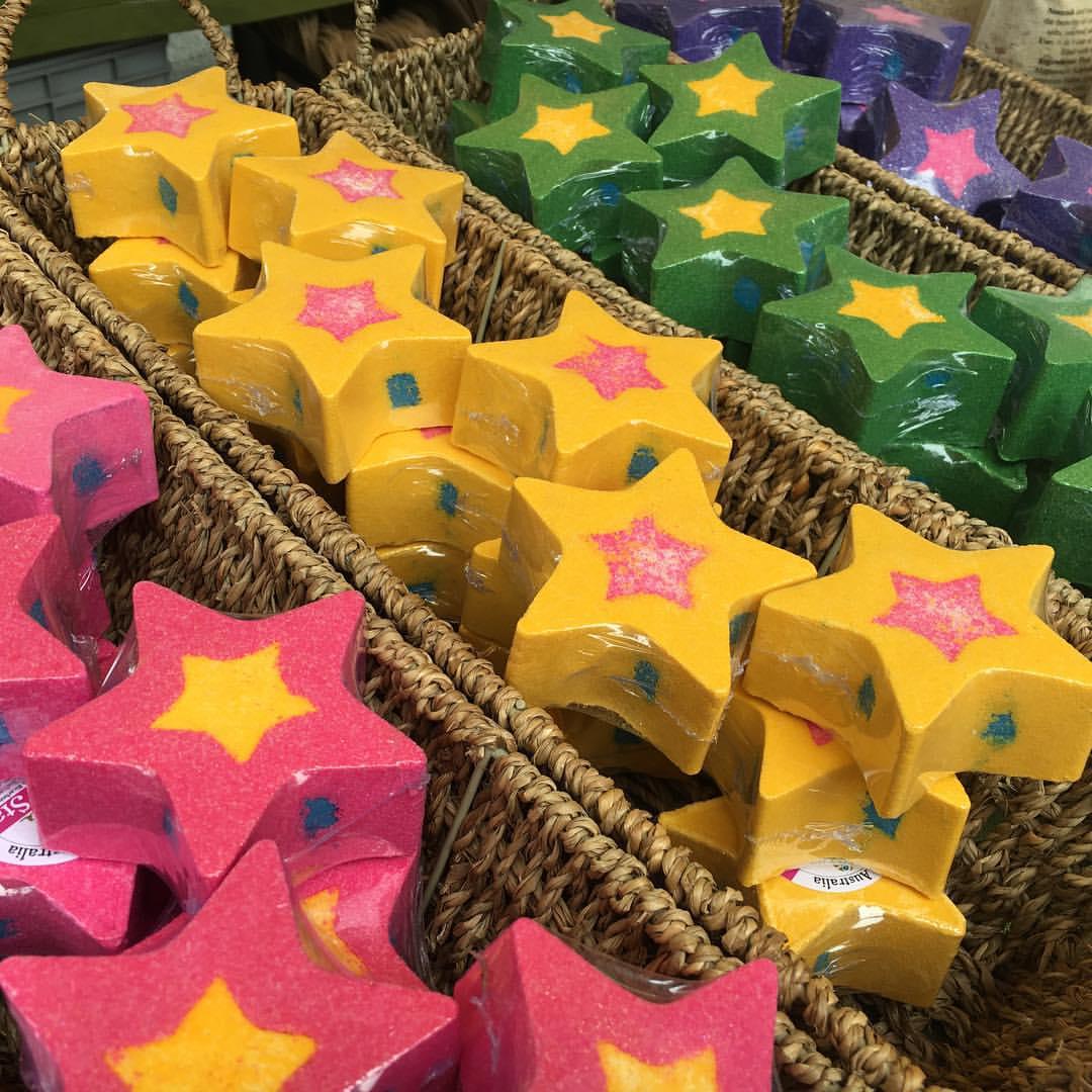 You R a Star bath Bomb