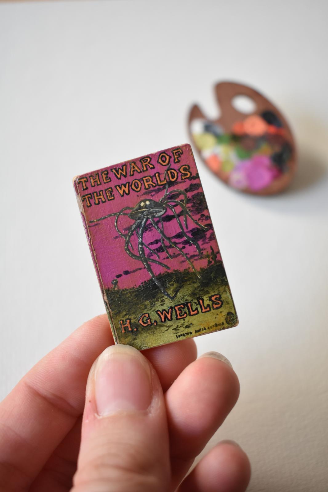 'The War of the Worlds' Hand Painted Brooch