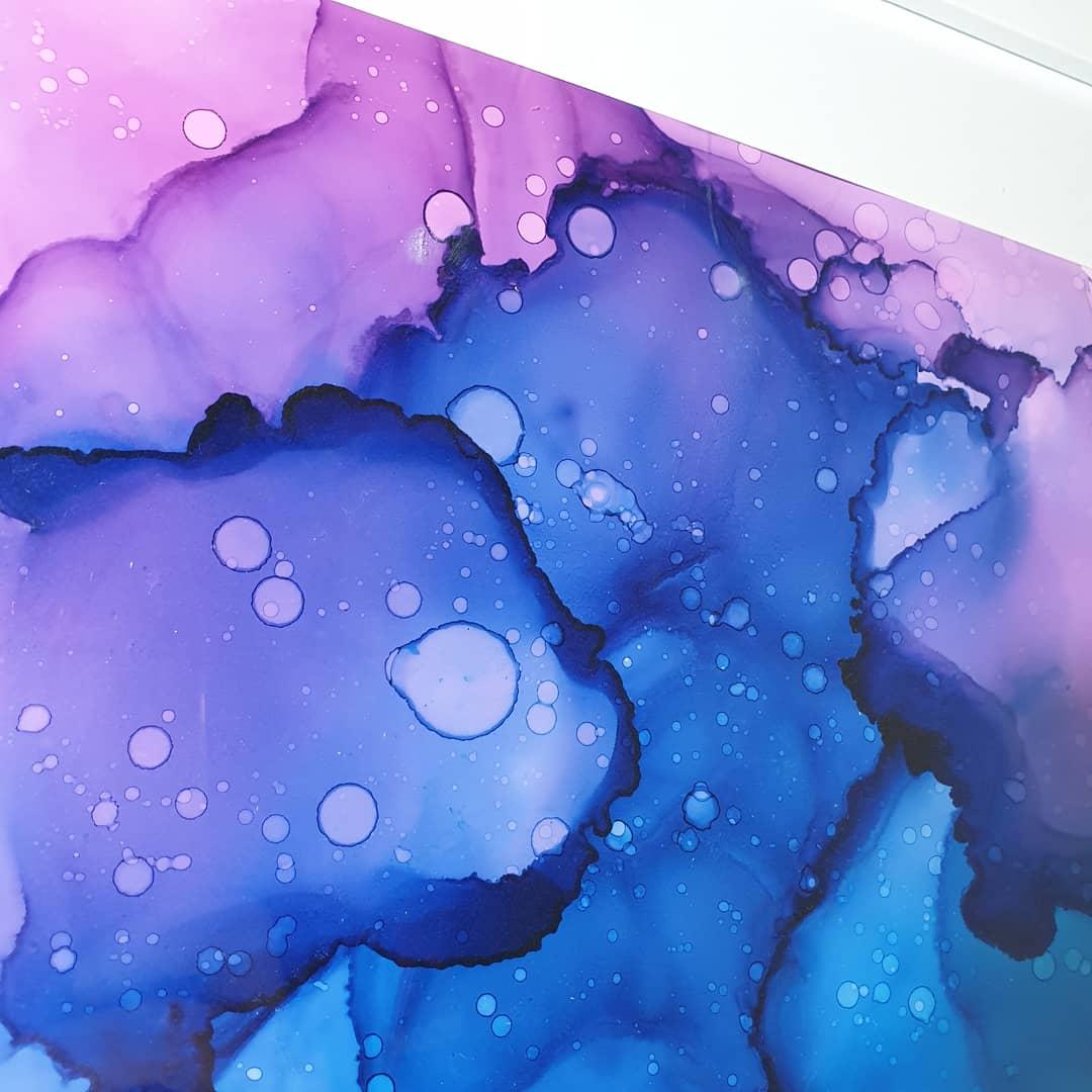 Alcohol ink on synthetic paper