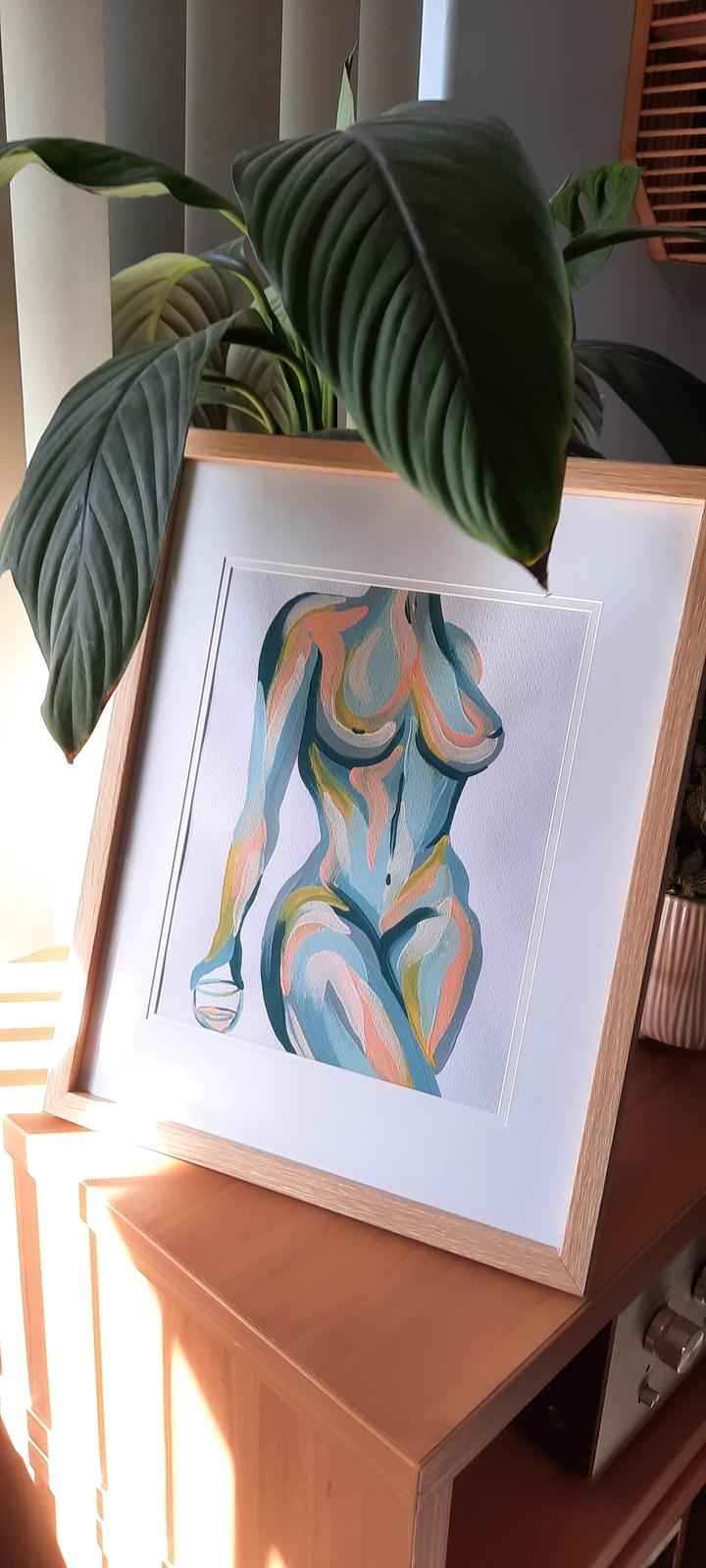 ~CHEERFUL~ This Gal lights up any room with her spirited and happy energy. Embo