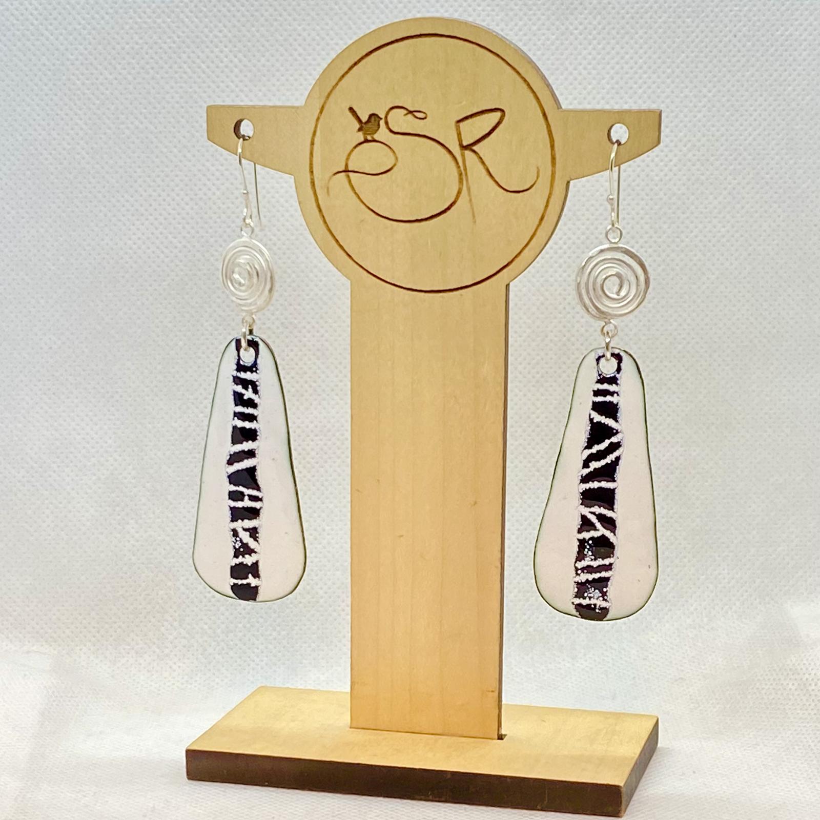 SR Enamels