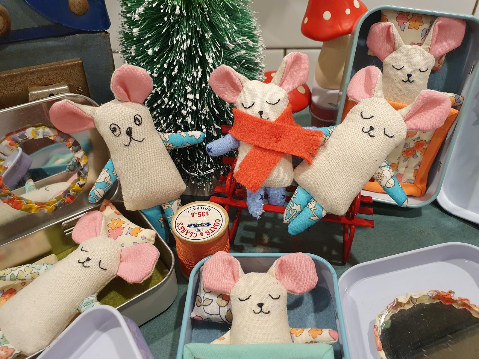 Tin Mouse and Co: Tin Mice