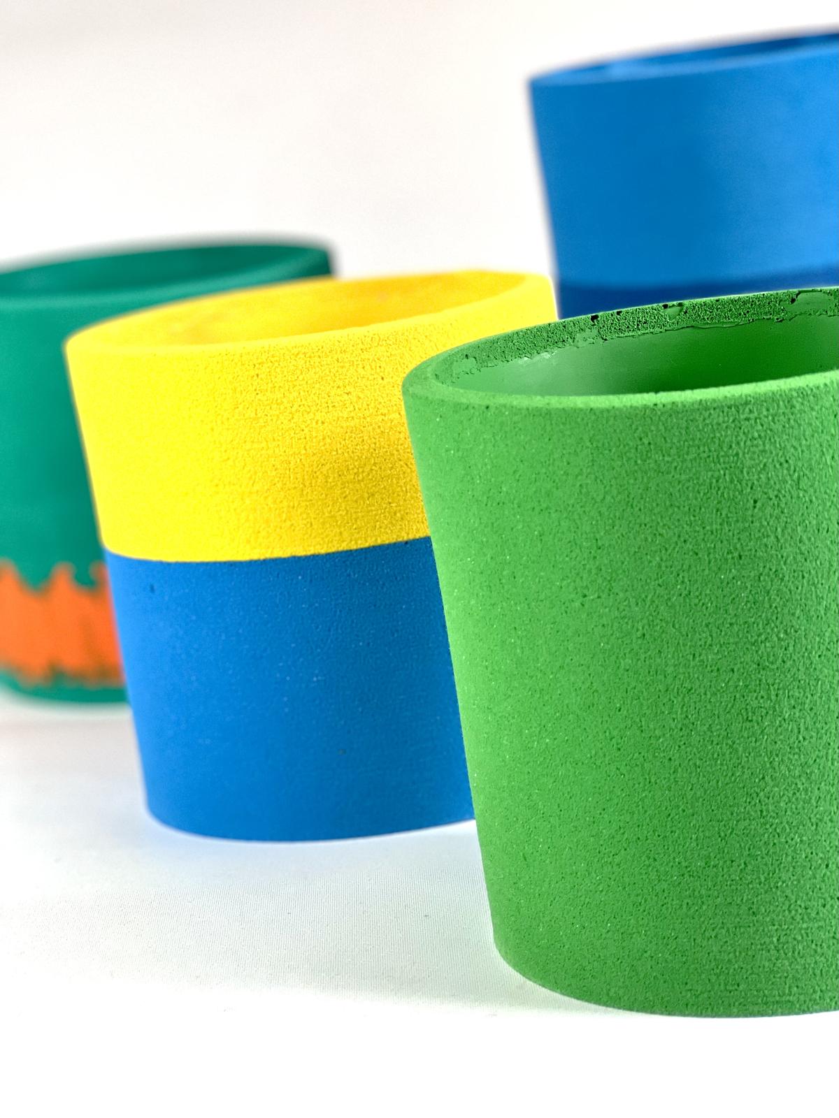 Themed coloured pots