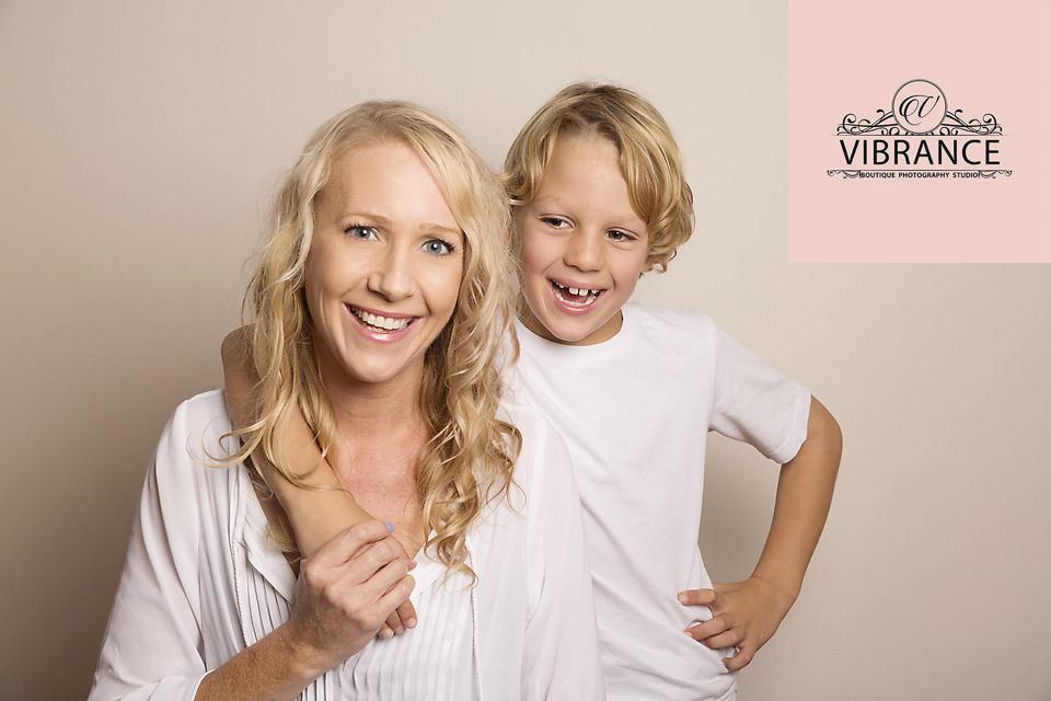 Family photographer Perth - Vibrance Studio