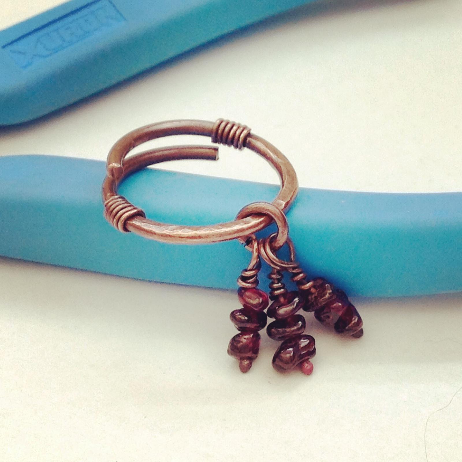 Plug or tunnel earring