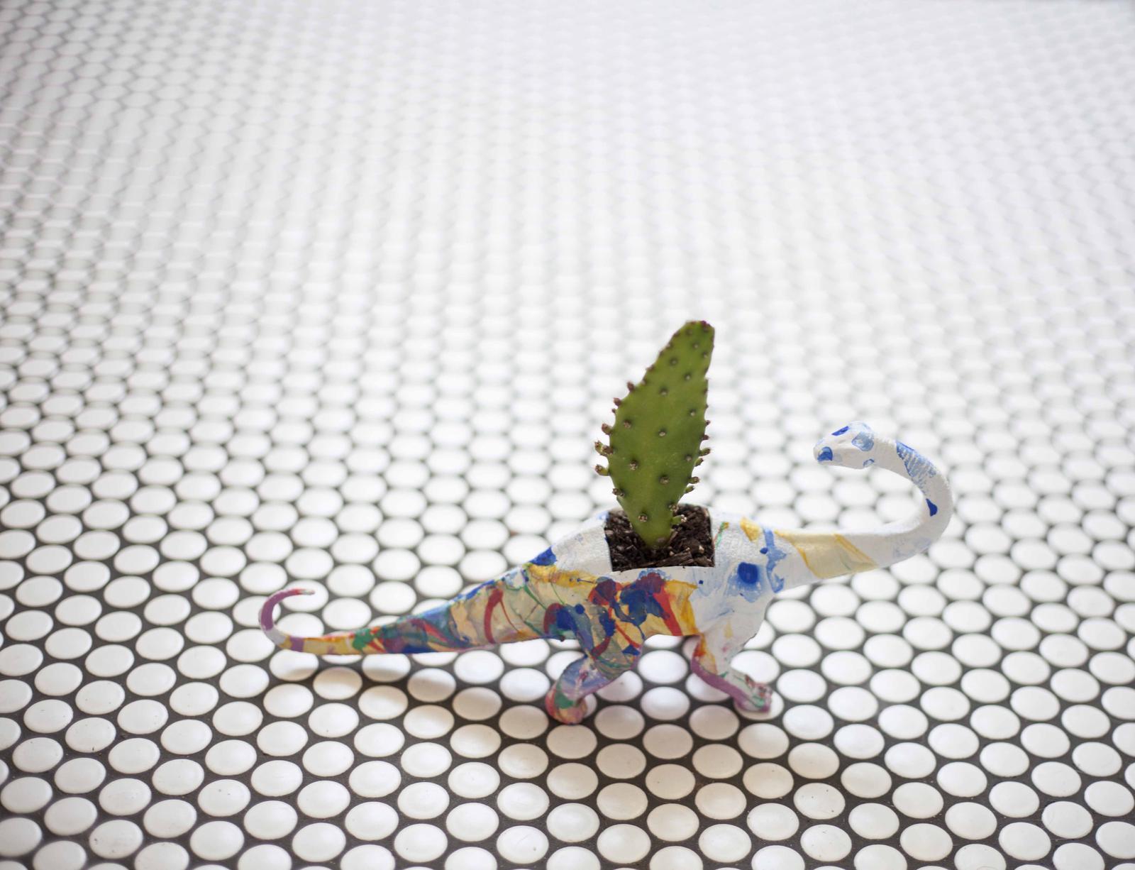 Dinosaur planter