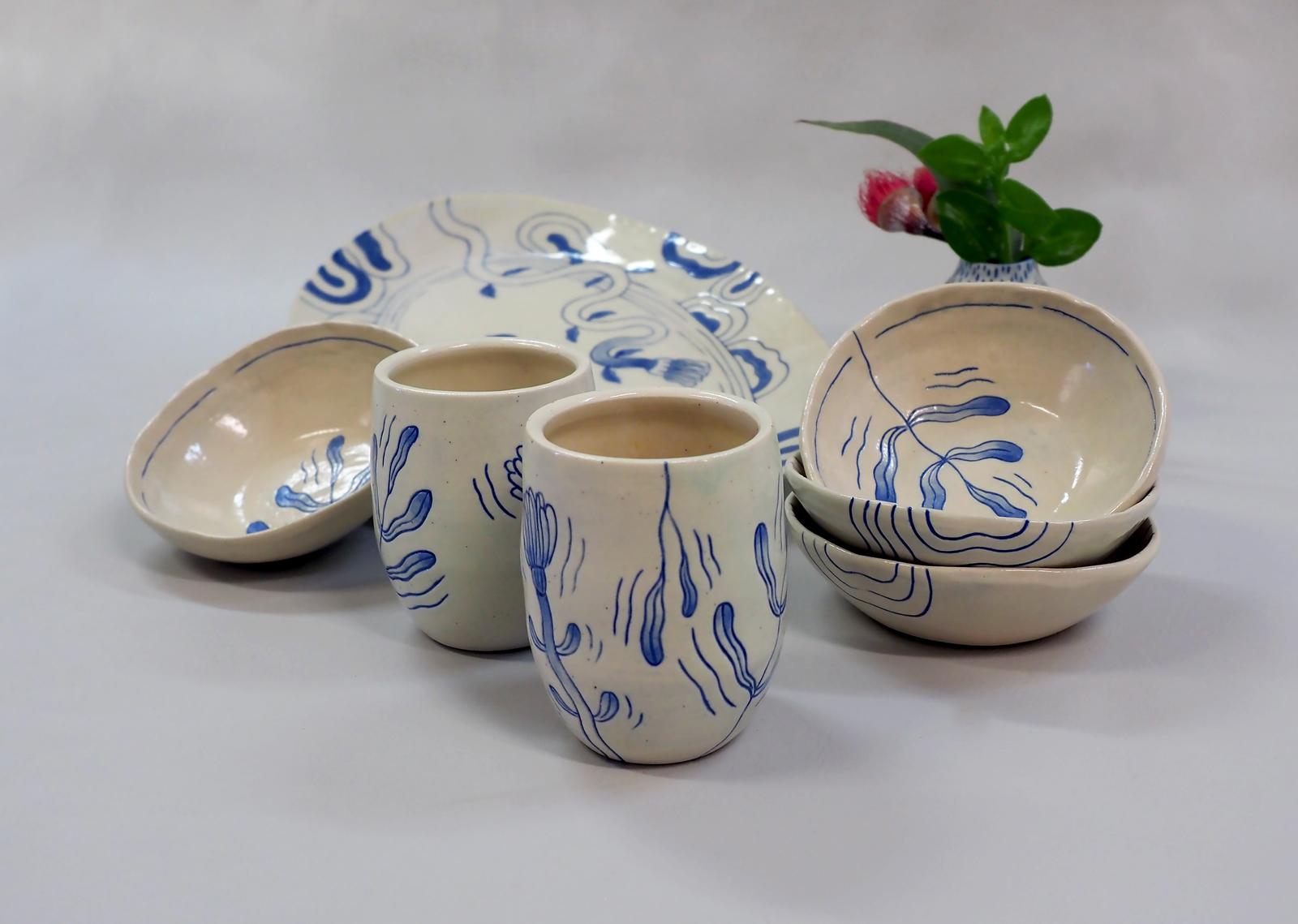 Dinnerware set