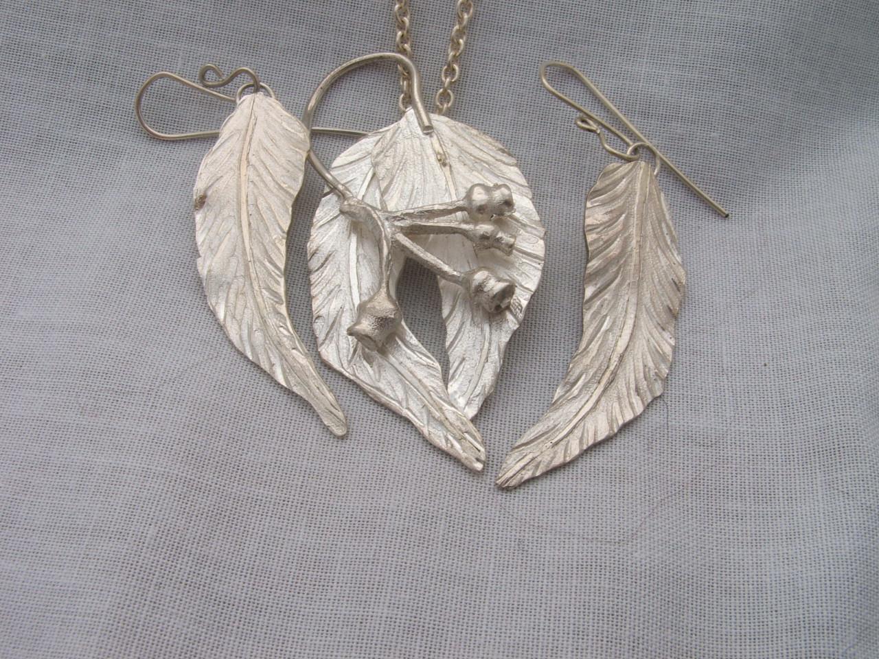Gum Nut leaf Pendant and matching Ear rings